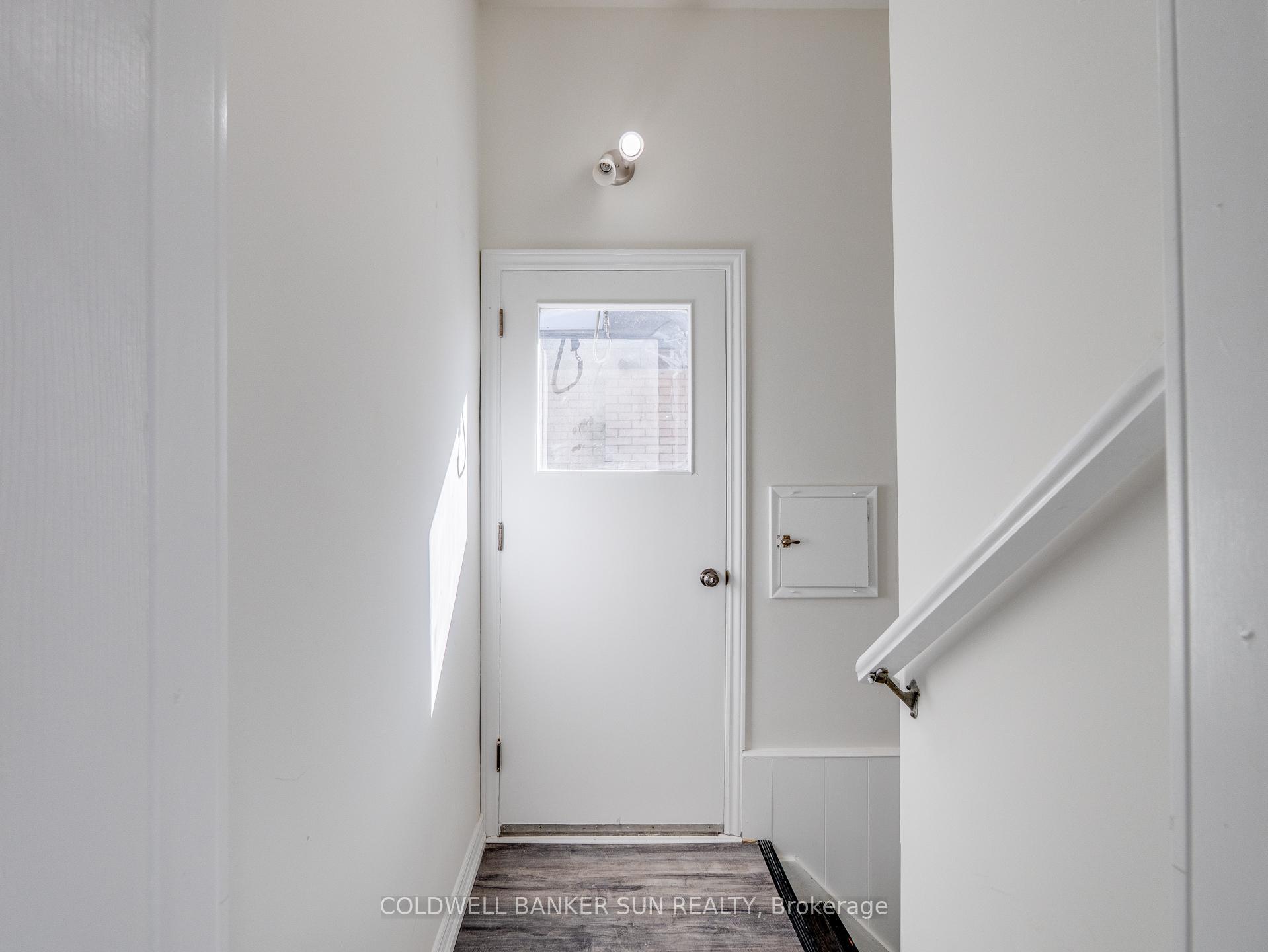 Photo 21 of 324 Rosemount Drive, Kitchener, Rosemount — HOMEH