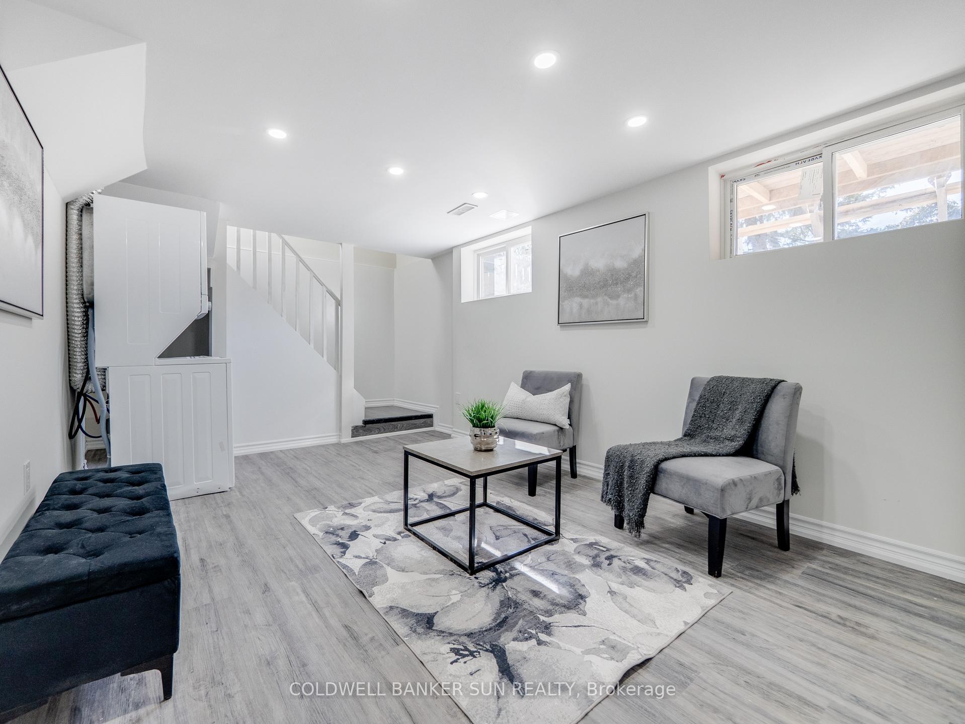 Photo 20 of 324 Rosemount Drive, Kitchener, Rosemount — HOMEH
