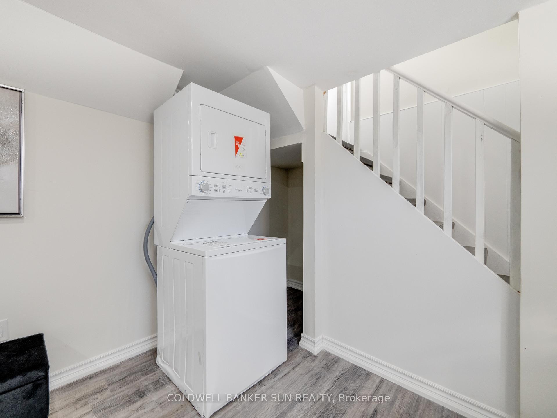 Photo 32 of 324 Rosemount Drive, Kitchener, Rosemount — HOMEH