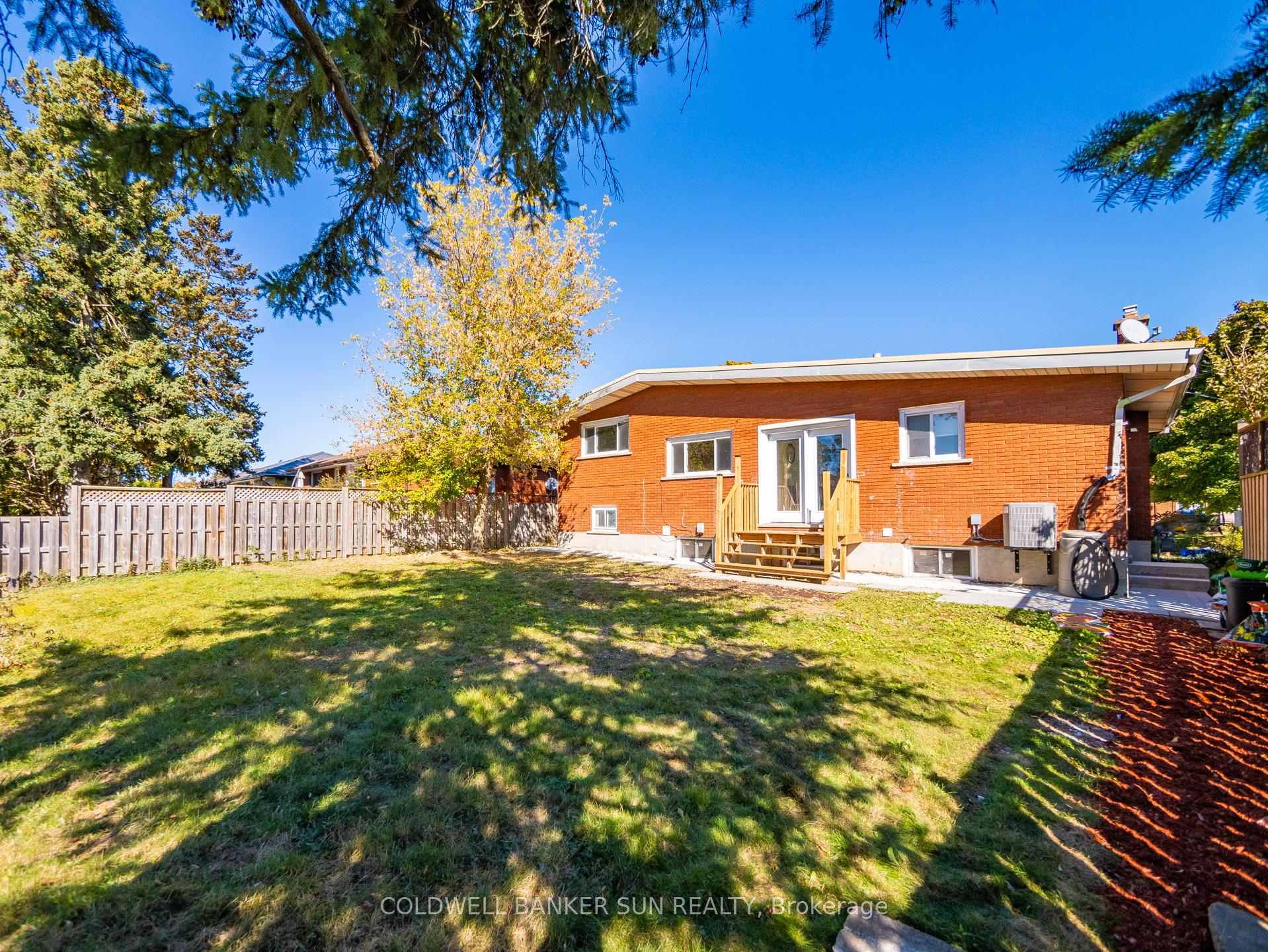 Photo 37 of 324 Rosemount Drive, Kitchener, Rosemount — HOMEH