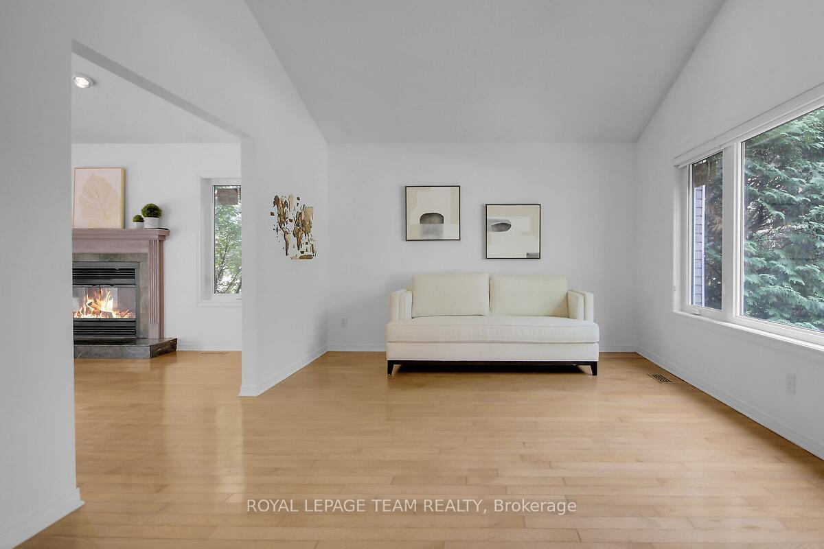 Photo 6 of 6616 Suncrest Drive, Ottawa, Greely — HOMEH