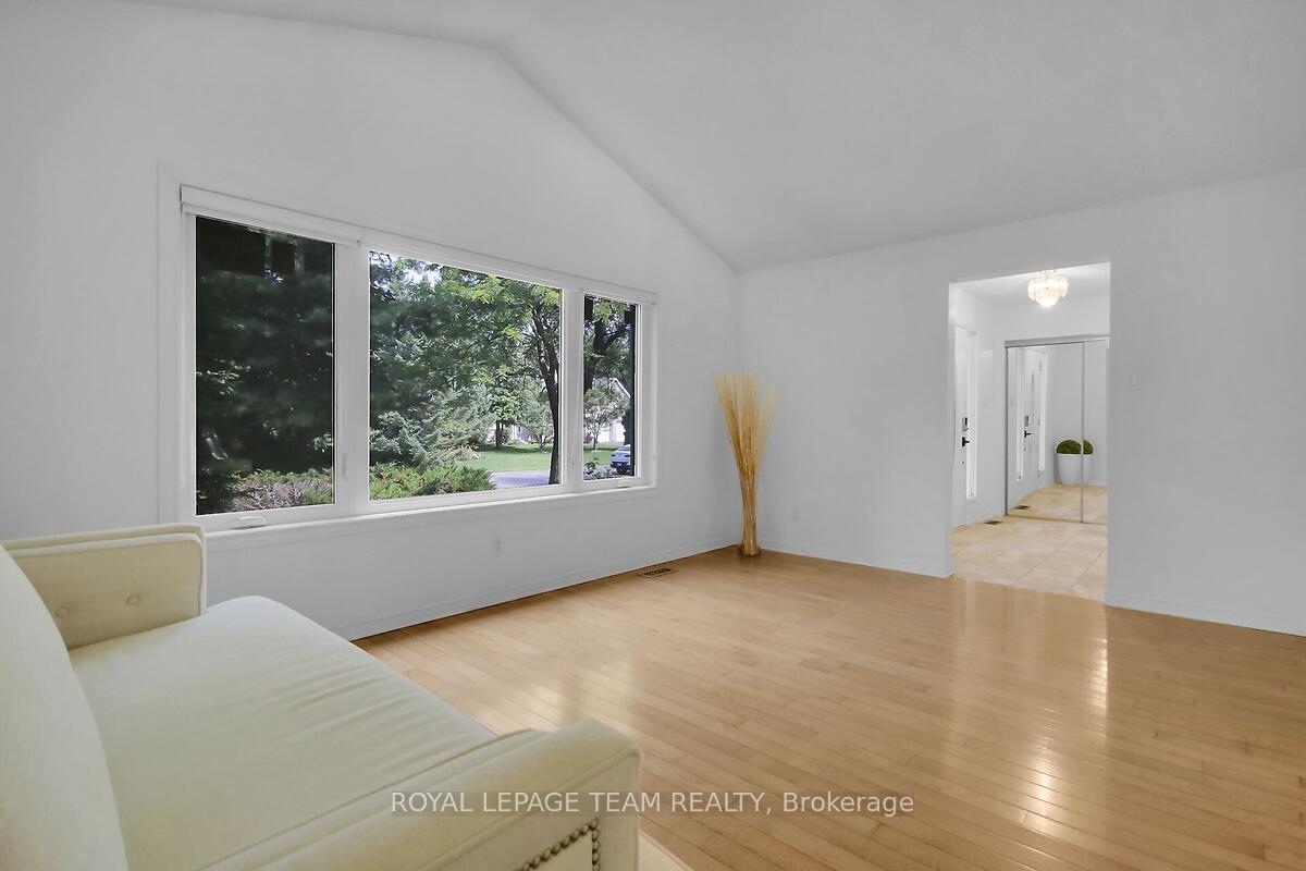 Photo 8 of 6616 Suncrest Drive, Ottawa, Greely — HOMEH