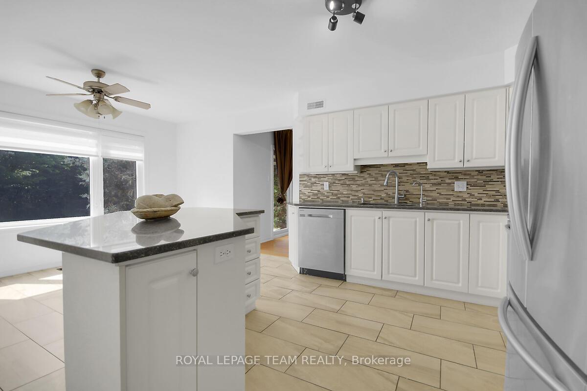 Photo 16 of 6616 Suncrest Drive, Ottawa, Greely — HOMEH