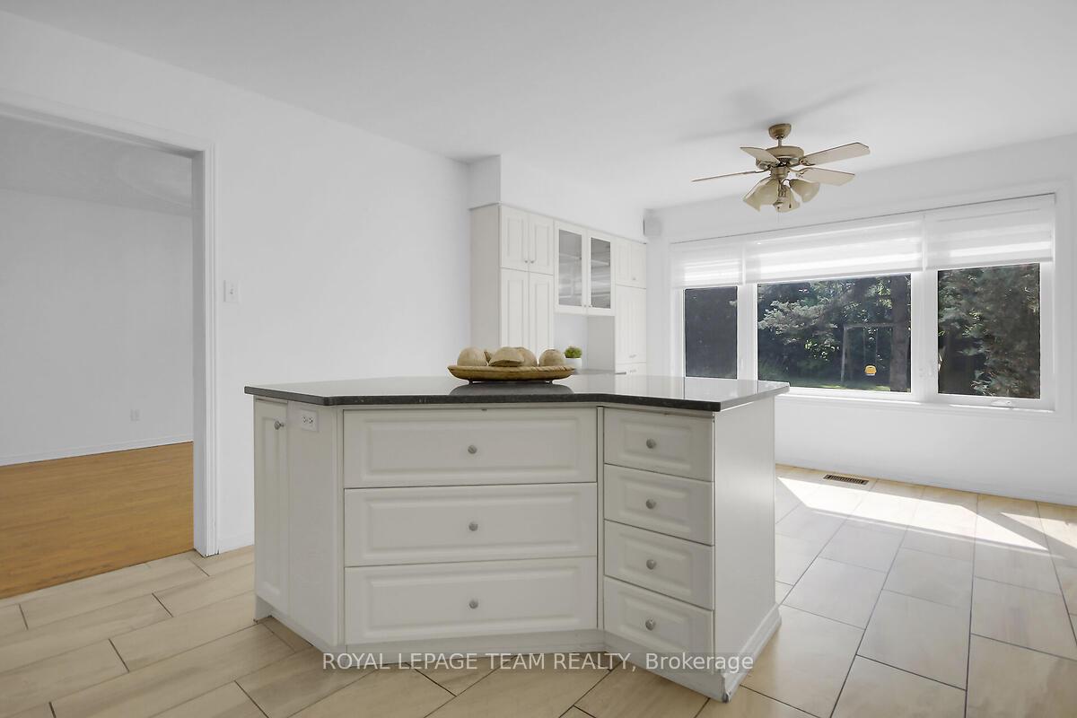 Photo 17 of 6616 Suncrest Drive, Ottawa, Greely — HOMEH