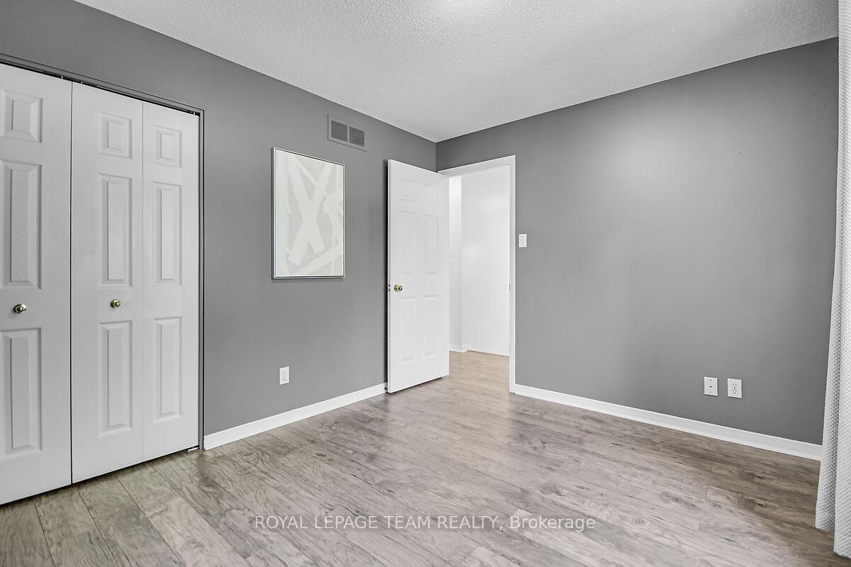 Photo 25 of 6616 Suncrest Drive, Ottawa, Greely — HOMEH