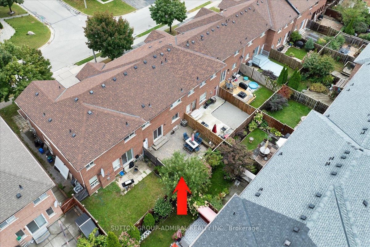 Photo 11 of 24 Lucerne Drive, Vaughan, Vellore Village — HOMEH