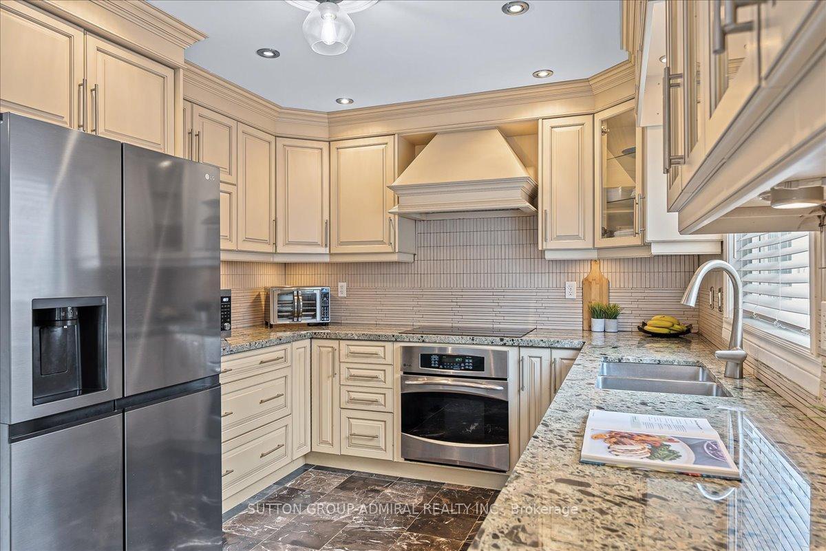 Photo 21 of 24 Lucerne Drive, Vaughan, Vellore Village — HOMEH