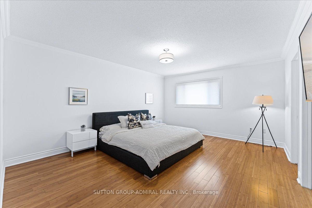 Photo 16 of 24 Lucerne Drive, Vaughan, Vellore Village — HOMEH