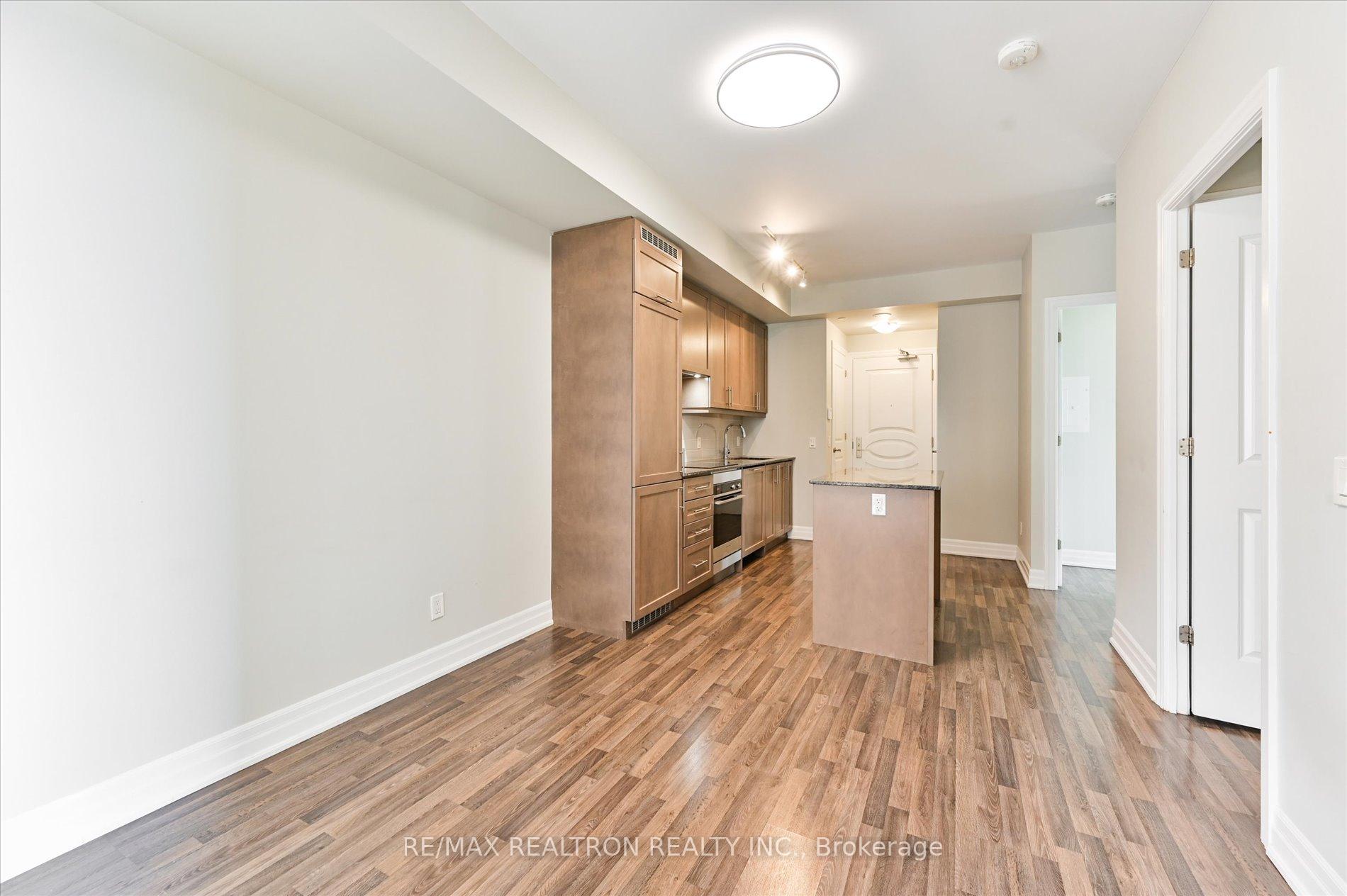 Photo 12 of Unit 304, 9085 Jane Street, Vaughan, Concord — HOMEH