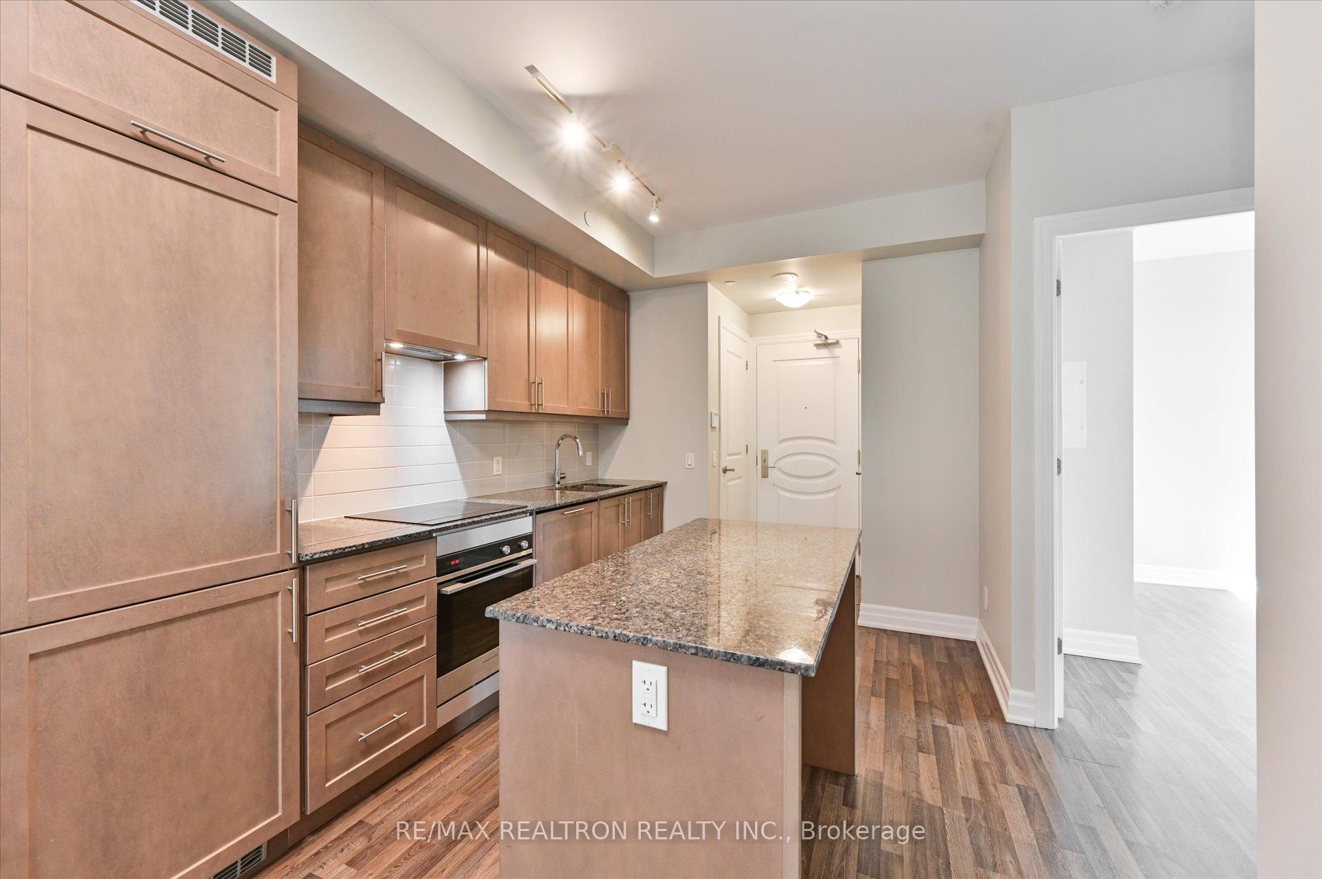 Photo 17 of Unit 304, 9085 Jane Street, Vaughan, Concord — HOMEH