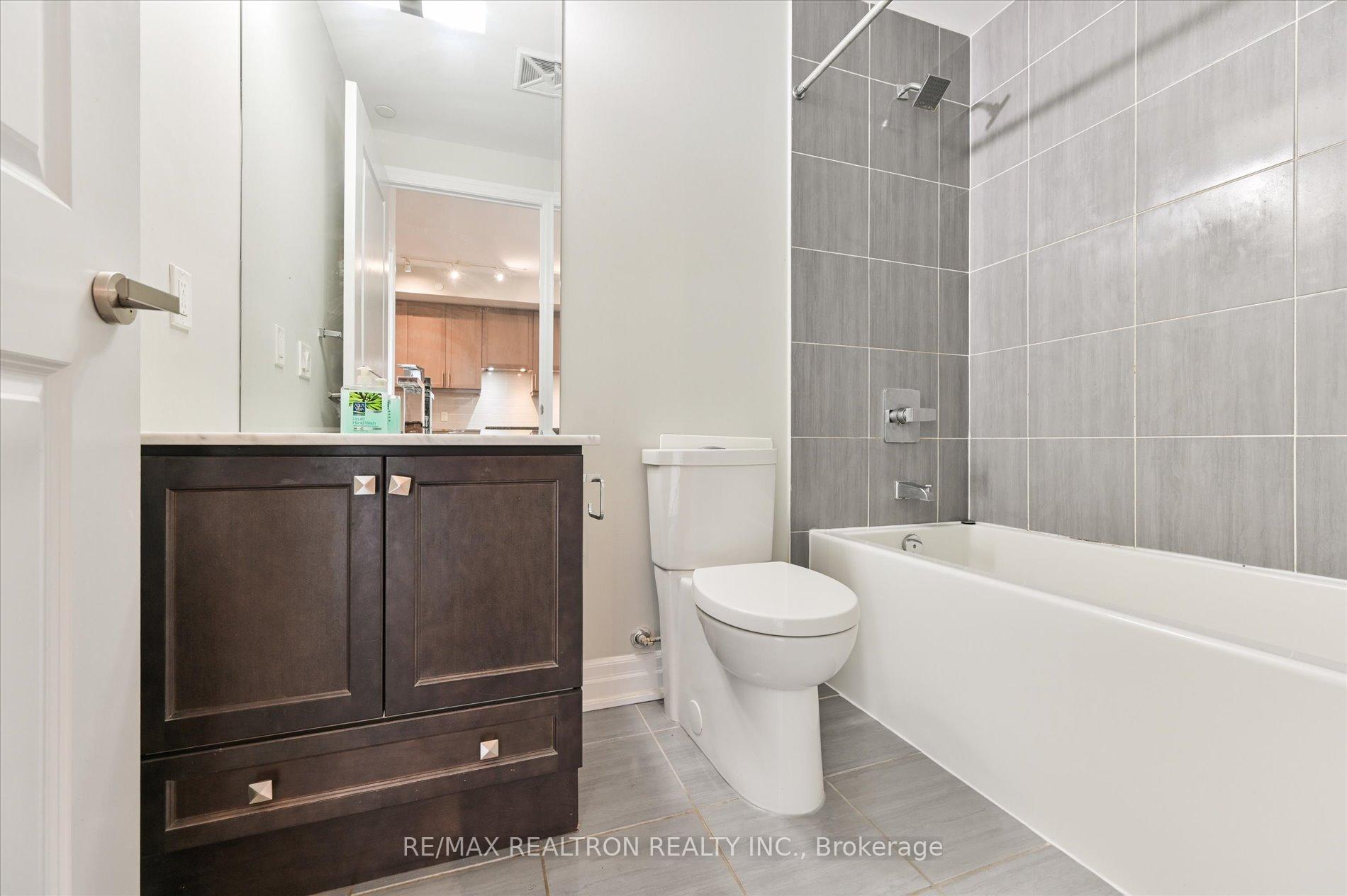 Photo 16 of Unit 304, 9085 Jane Street, Vaughan, Concord — HOMEH