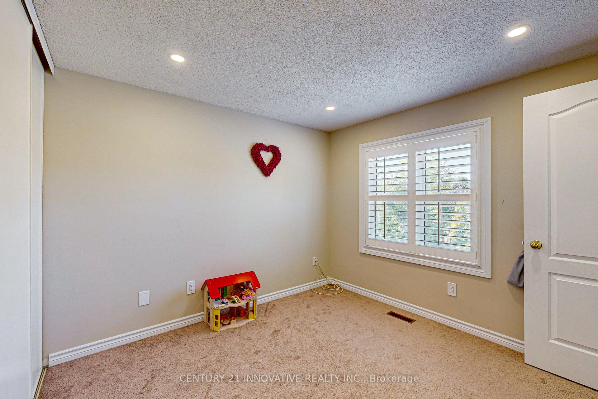 Photo 25 of 77 Rolling Acres Drive, Whitby, Rolling Acres — HOMEH
