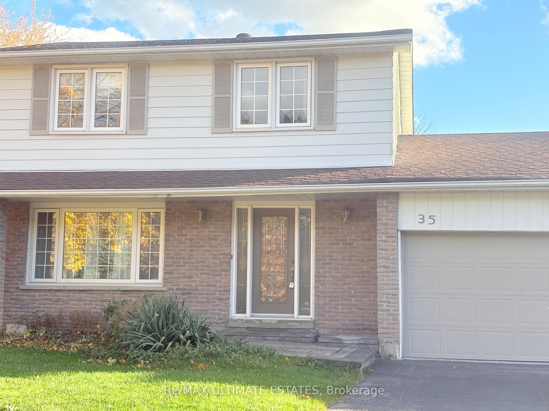 Photo 3 of 35 Shieldmark Crescent, Markham, Royal Orchard — HOMEH