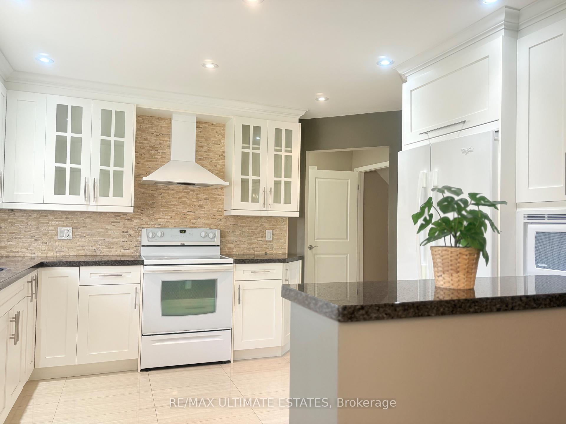Photo 26 of 35 Shieldmark Crescent, Markham, Royal Orchard — HOMEH