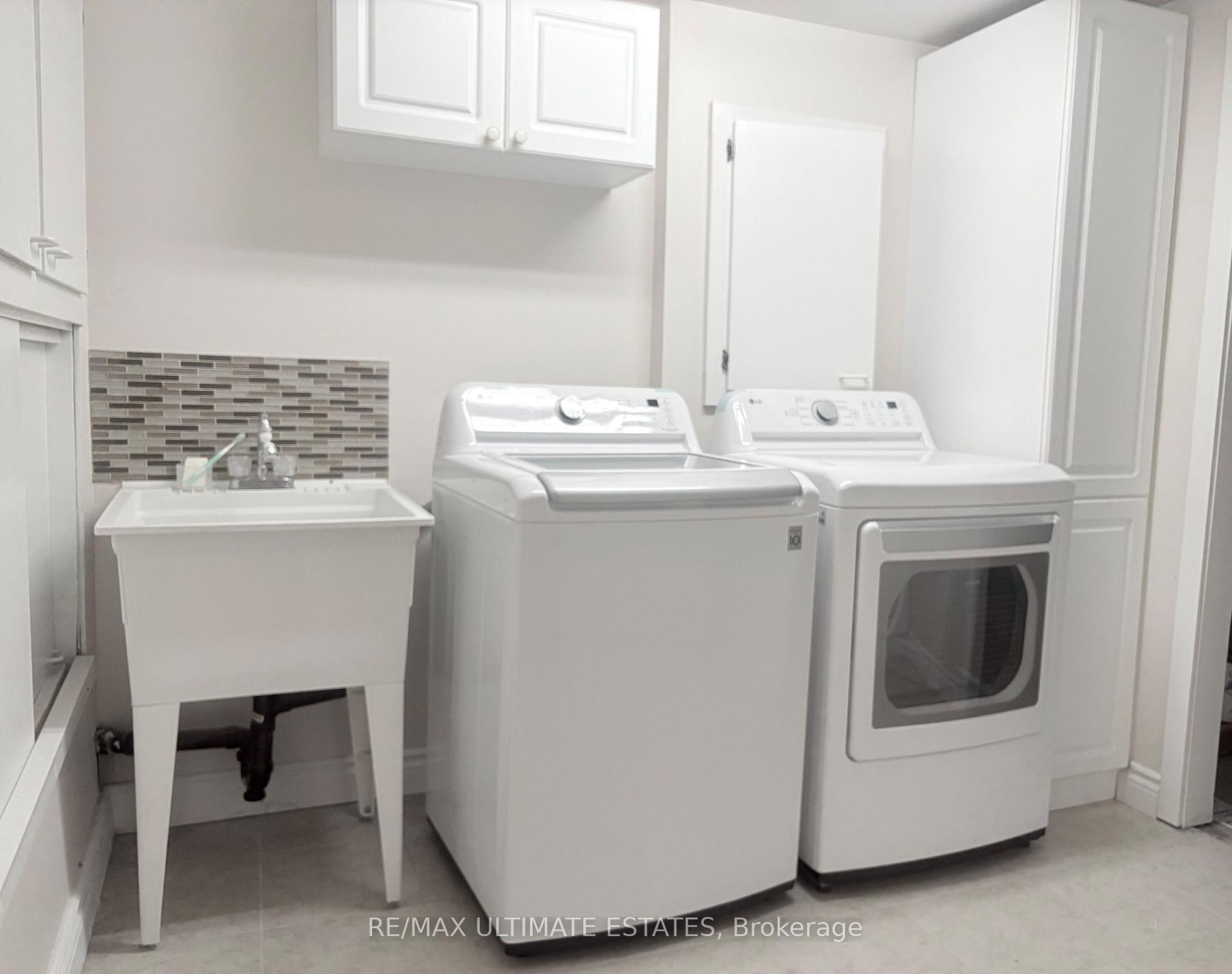 Photo 24 of 35 Shieldmark Crescent, Markham, Royal Orchard — HOMEH