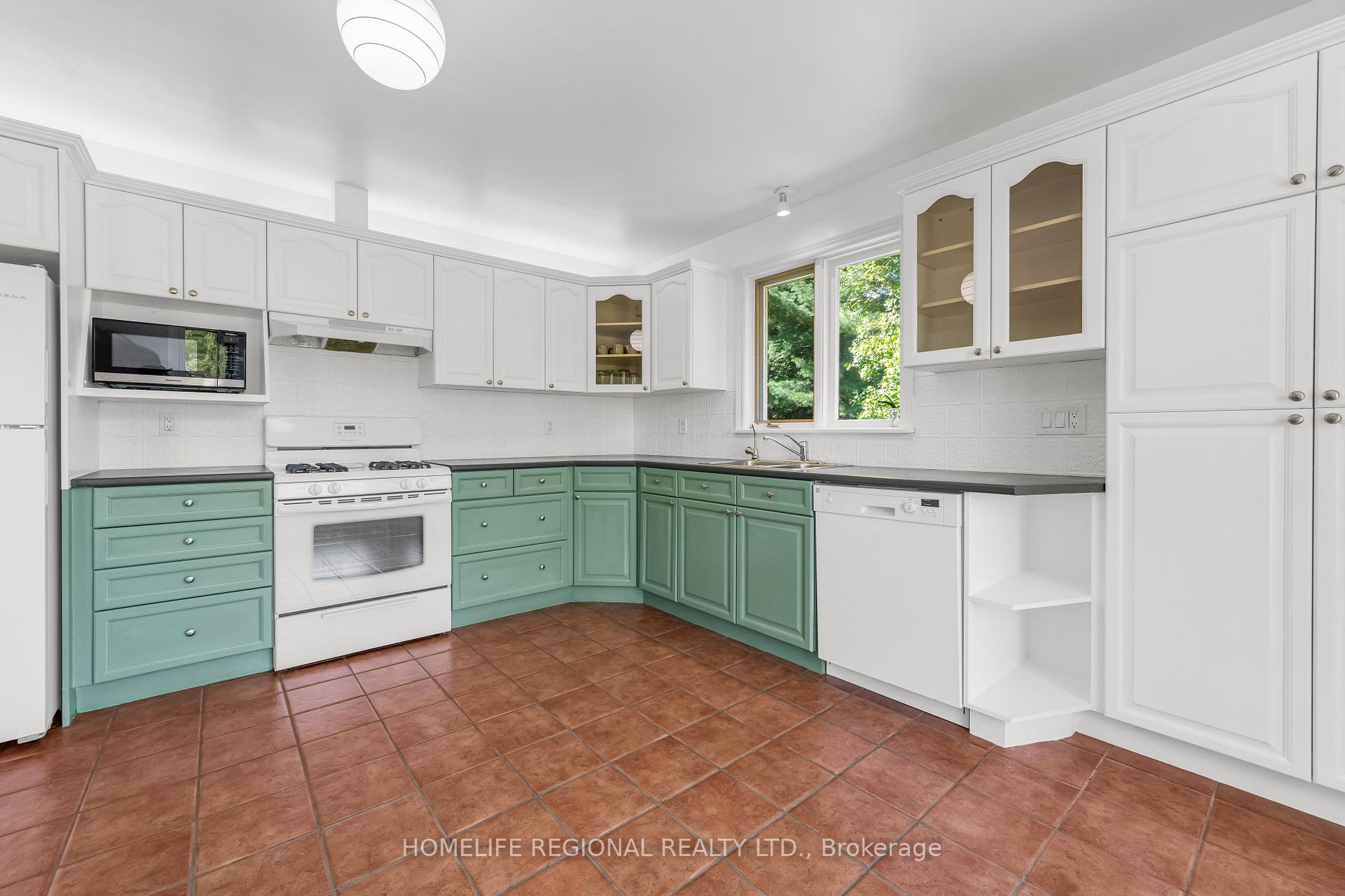 Photo 3 of 337 Scenic Drive, Brant, South Dumfries — HOMEH