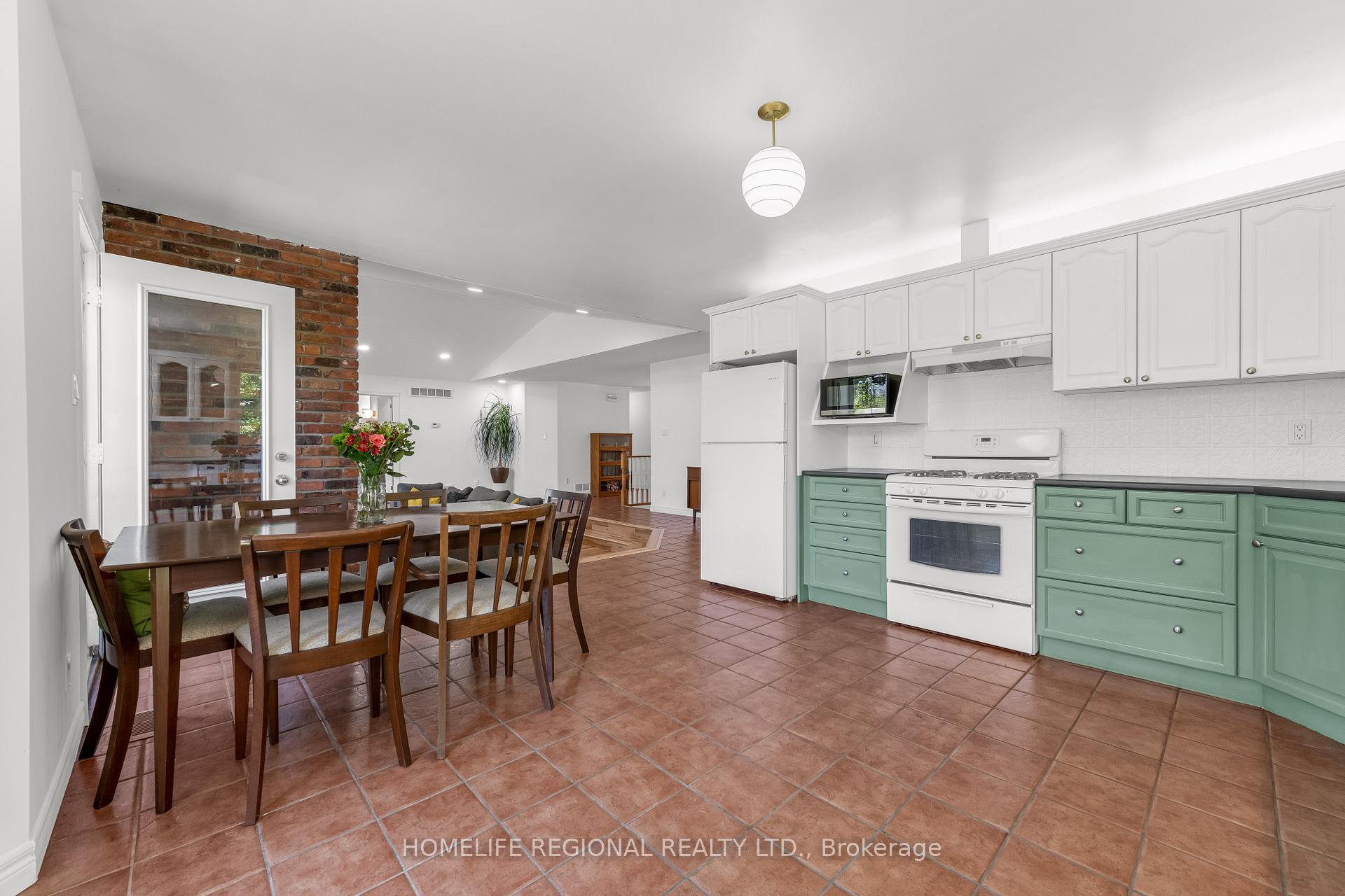 Photo 7 of 337 Scenic Drive, Brant, South Dumfries — HOMEH