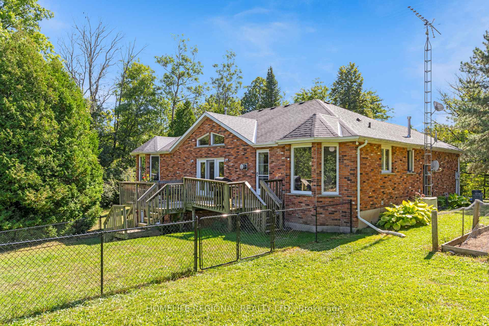 Photo 29 of 337 Scenic Drive, Brant, South Dumfries — HOMEH