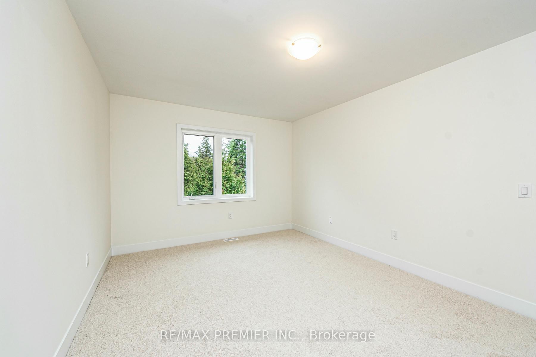 Photo 20 of 39 Auburn Court, Barrie, Ardagh — HOMEH