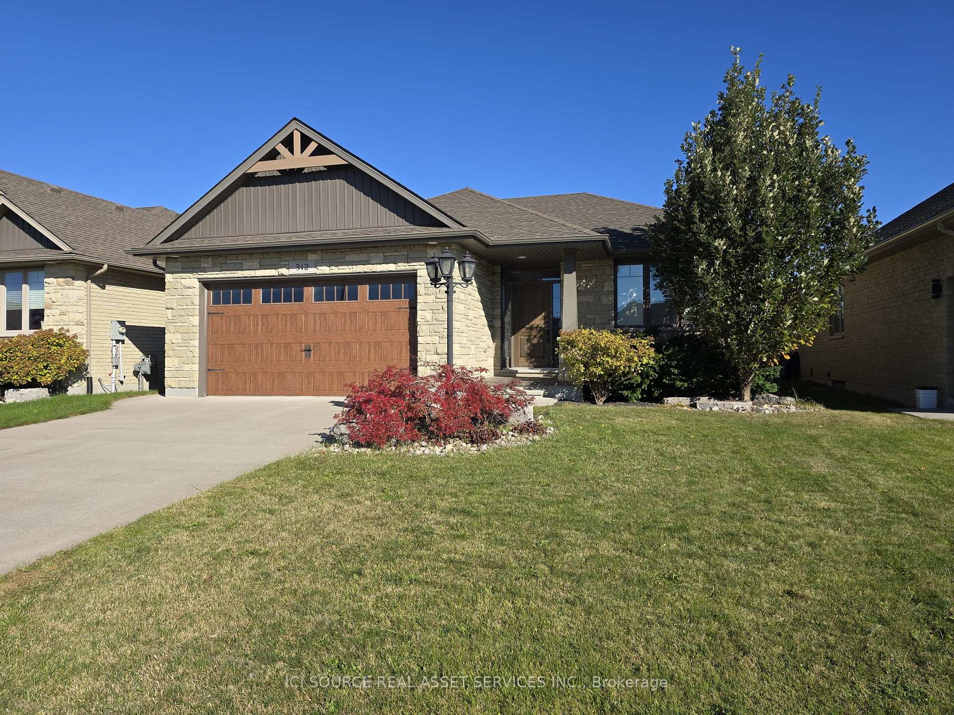 Photo 1 of 312 Graham Coughtry Court, Sarnia — HOMEH