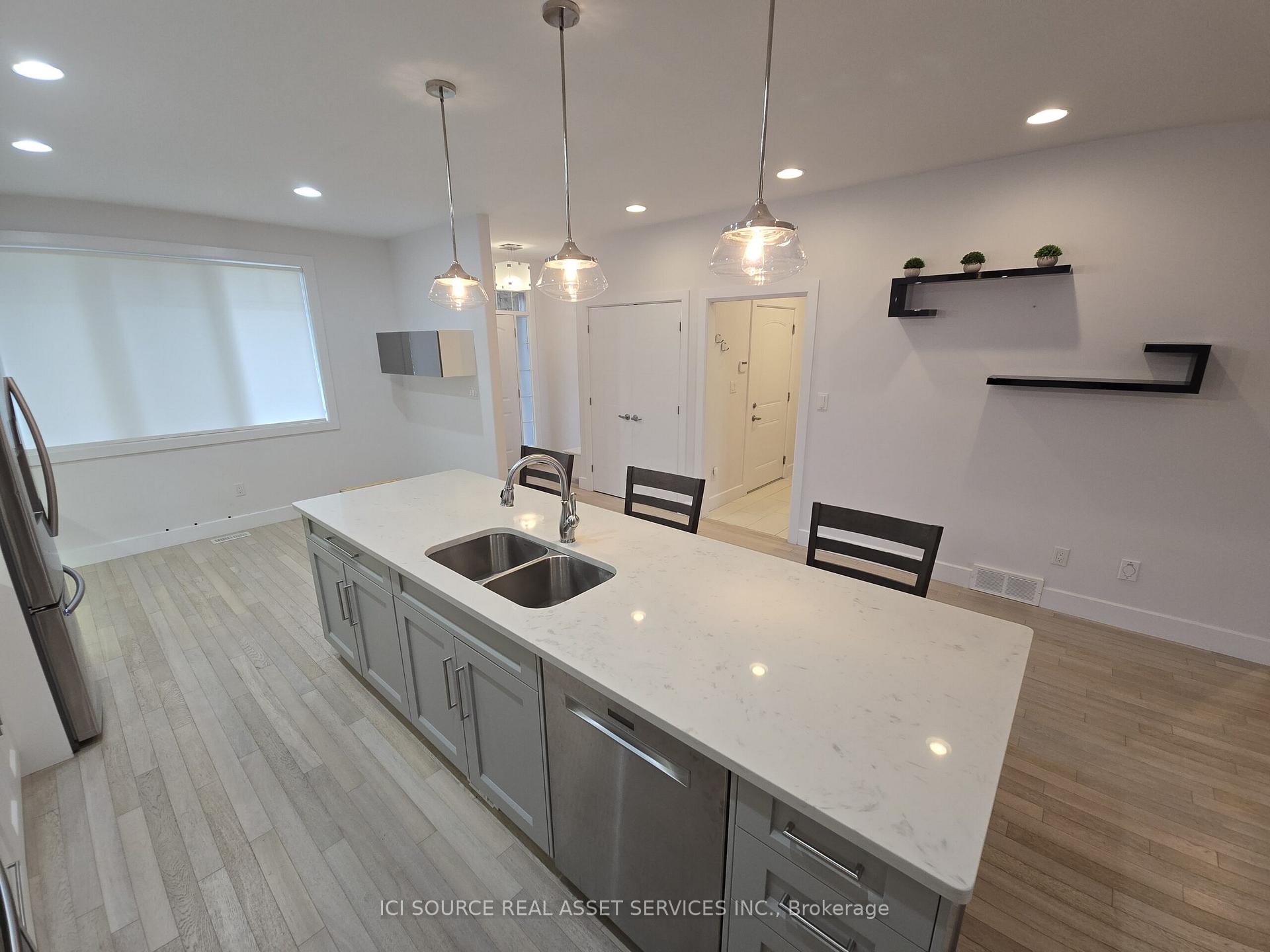 Photo 11 of 312 Graham Coughtry Court, Sarnia — HOMEH