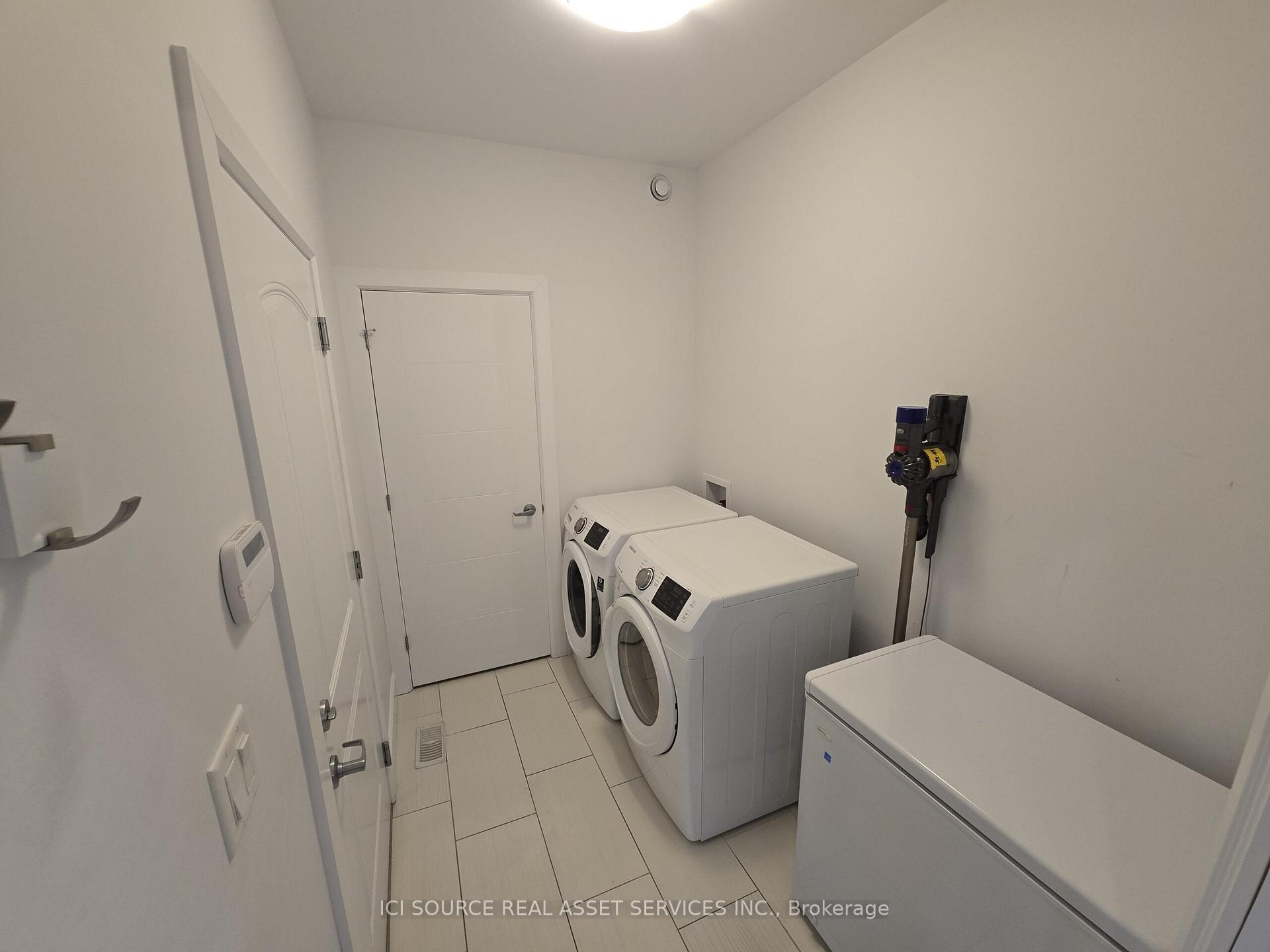 Photo 5 of 312 Graham Coughtry Court, Sarnia — HOMEH