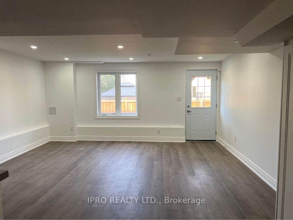 Photo 5 of Unit Lower, 22 Sutcliffe Drive, Whitby, Rolling Acres — HOMEH