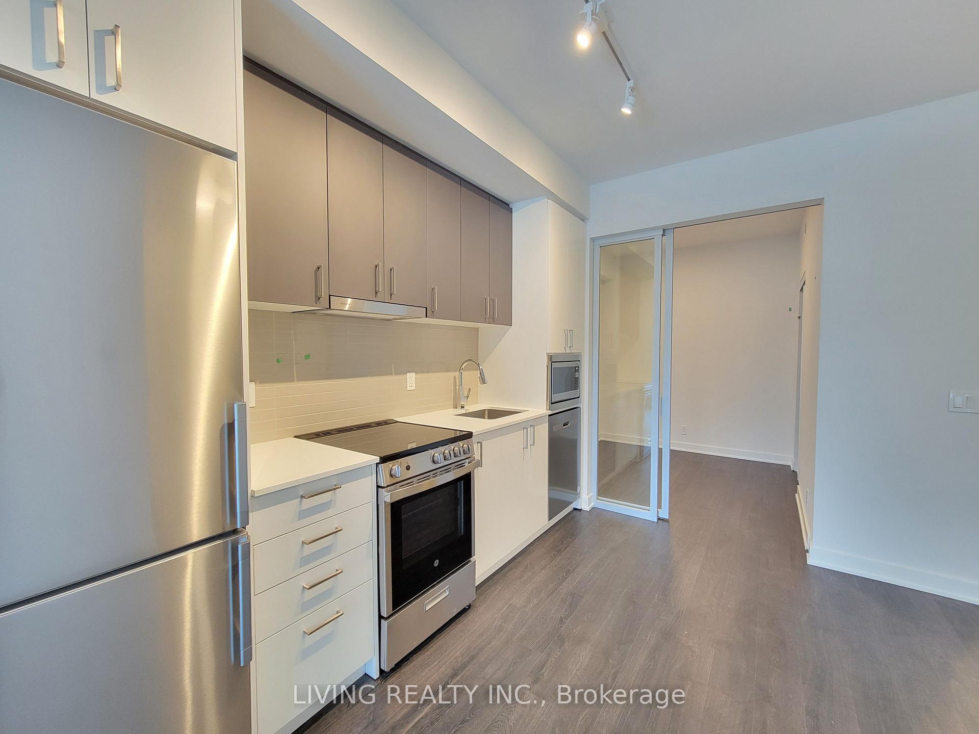 Photo 10 of Unit B530, 50 Upper Mall Way, Vaughan, Brownridge — HOMEH