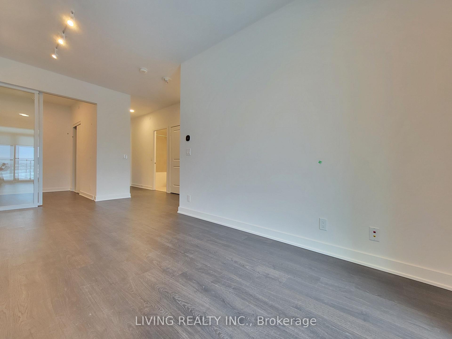 Photo 7 of Unit B530, 50 Upper Mall Way, Vaughan, Brownridge — HOMEH
