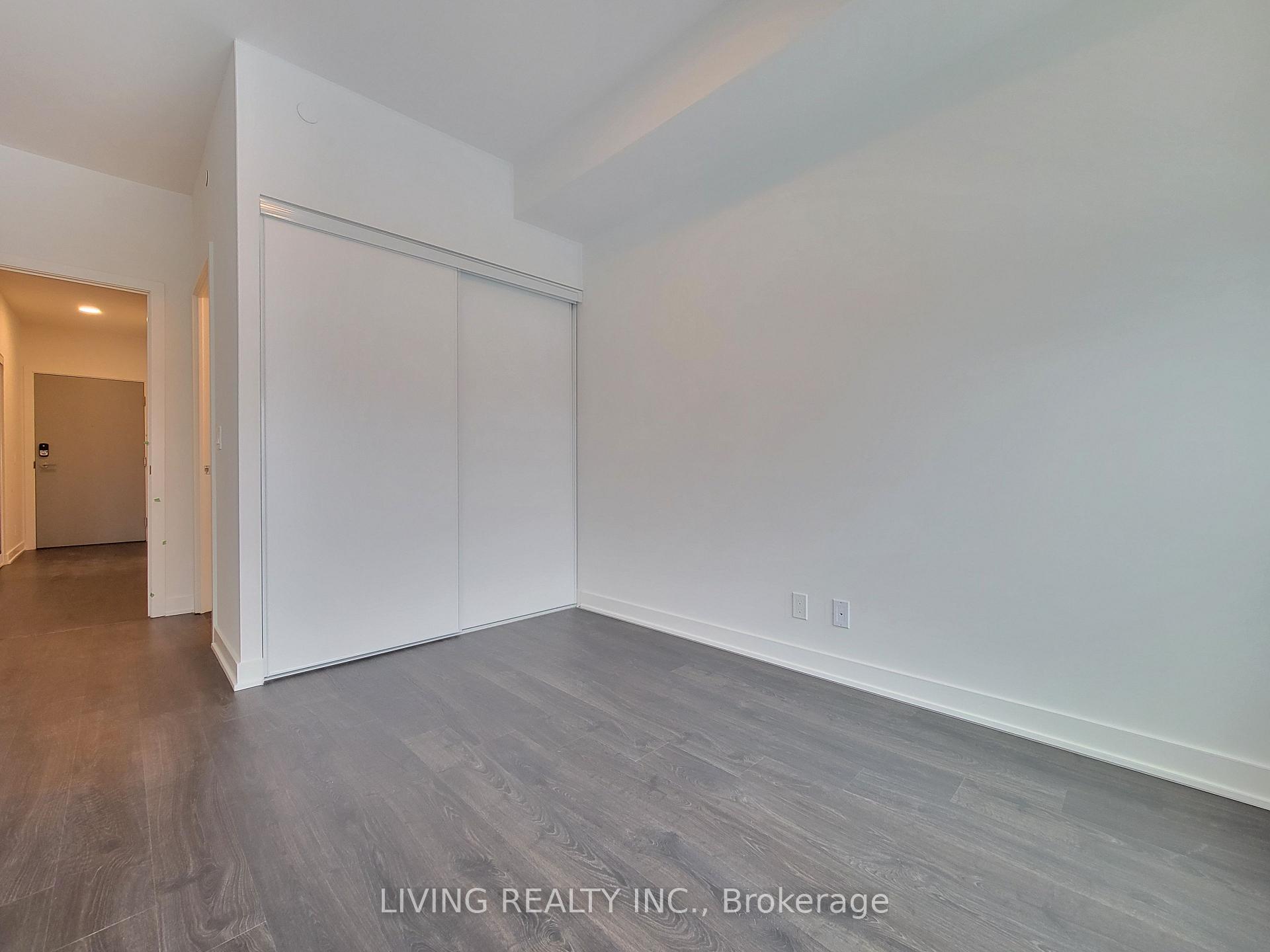Photo 6 of Unit B530, 50 Upper Mall Way, Vaughan, Brownridge — HOMEH
