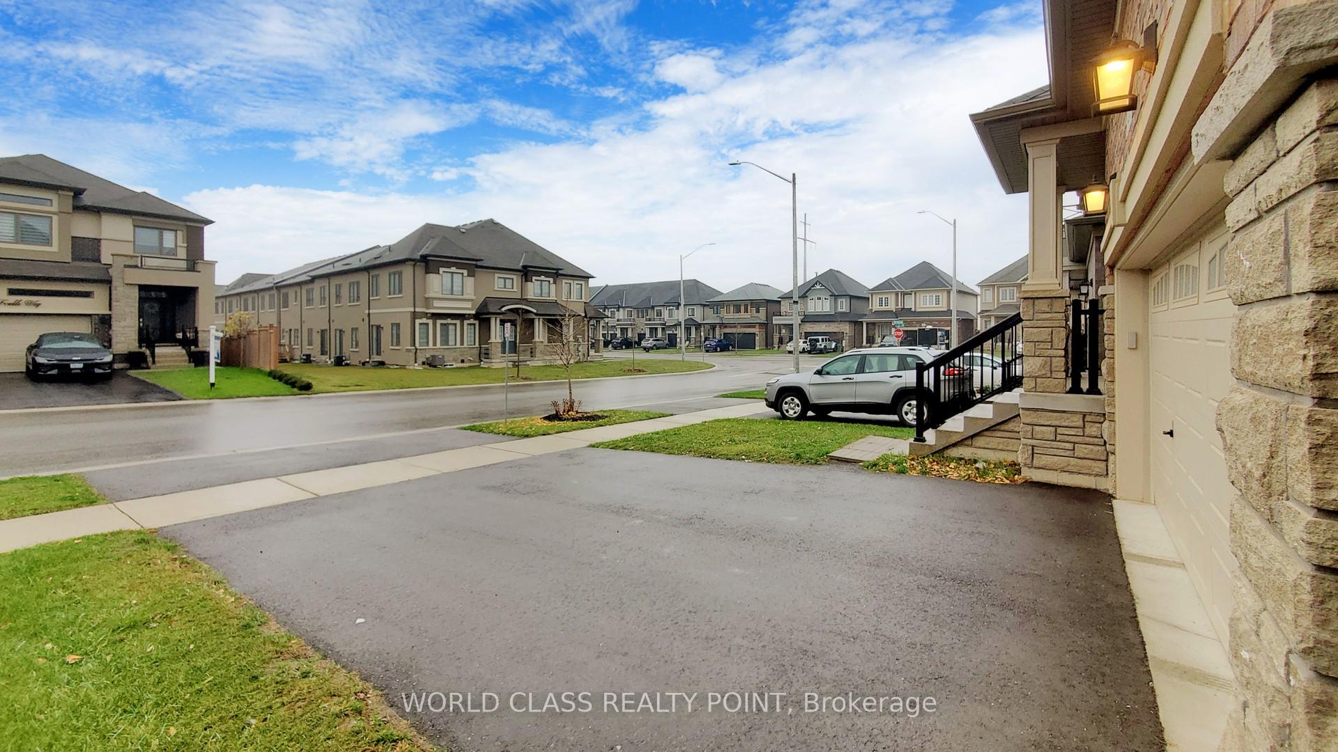 Photo 5 of 25 Doug Foulds Way E, Brant, Paris — HOMEH