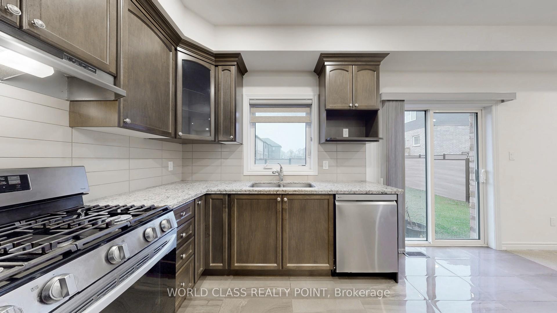 Photo 11 of 25 Doug Foulds Way E, Brant, Paris — HOMEH