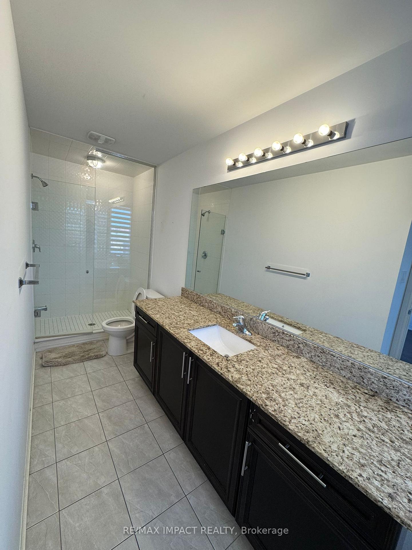 Photo 4 of 31 Prince William Boulevard, Clarington, Bowmanville — HOMEH