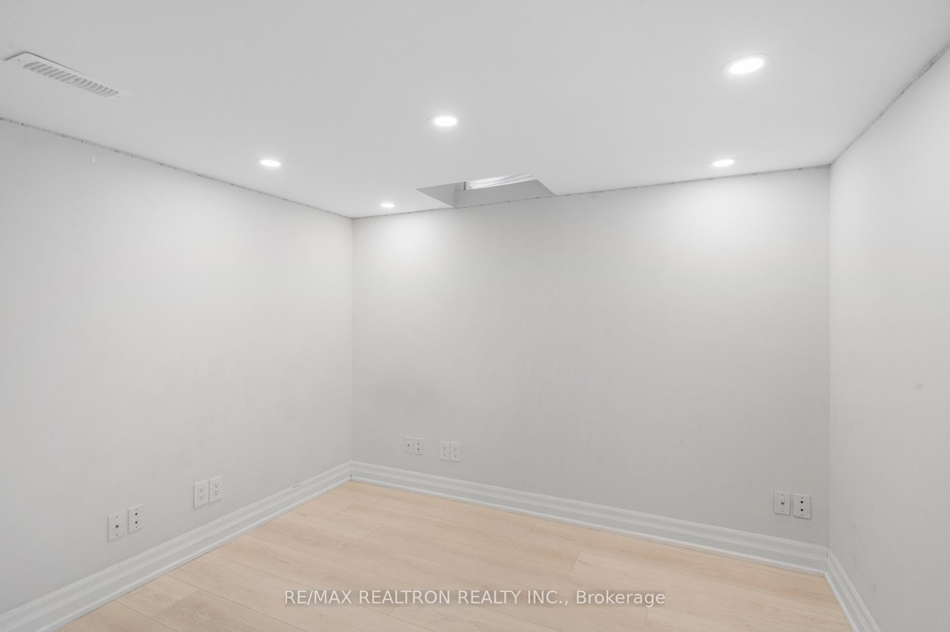 Photo 5 of Unit BSMT, 91 Gateway Drive, Aurora, Bayview Wellington — HOMEH