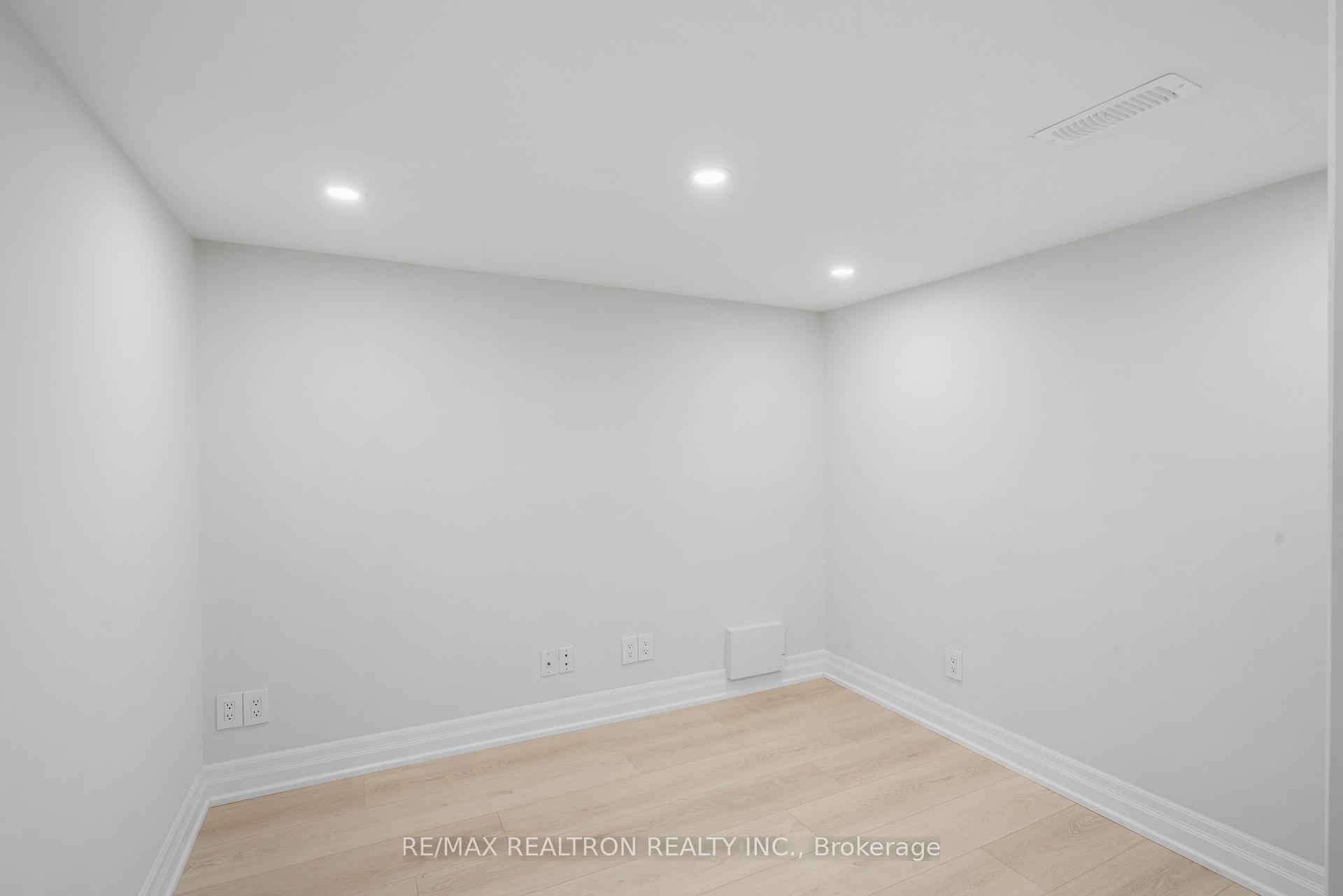 Photo 7 of Unit BSMT, 91 Gateway Drive, Aurora, Bayview Wellington — HOMEH
