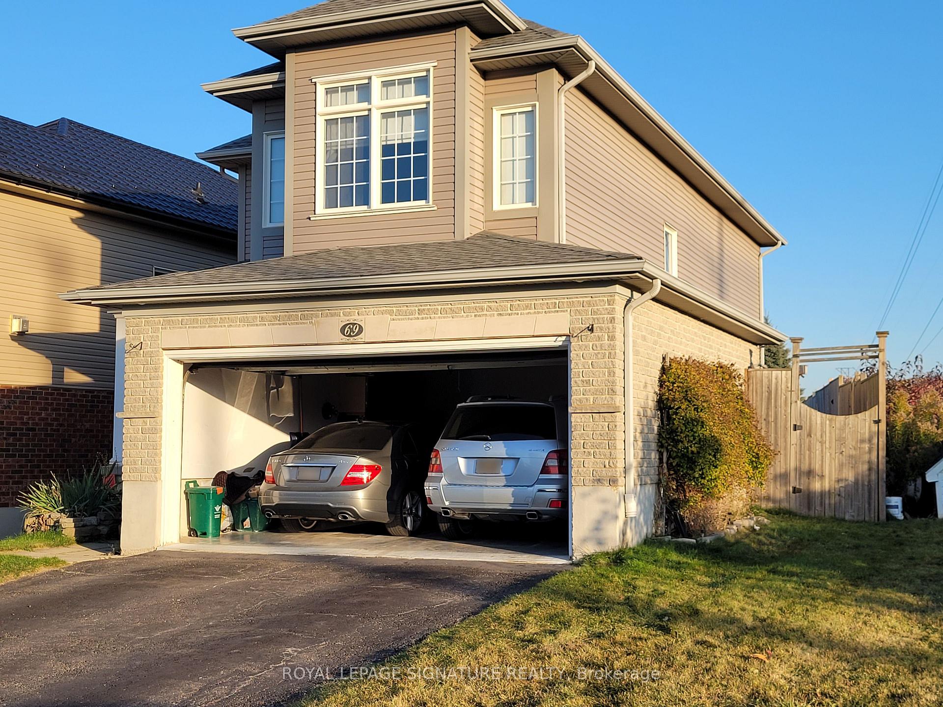 Photo 3 of 69 Banffshire Street, Kitchener — HOMEH