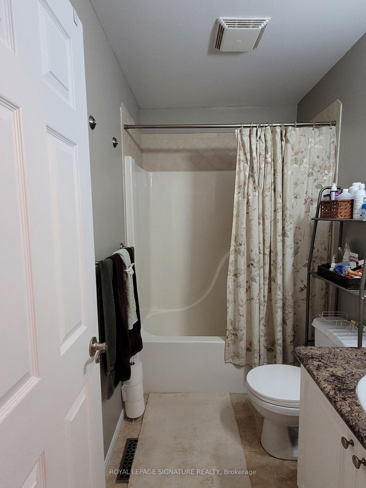 Photo 18 of 69 Banffshire Street, Kitchener — HOMEH