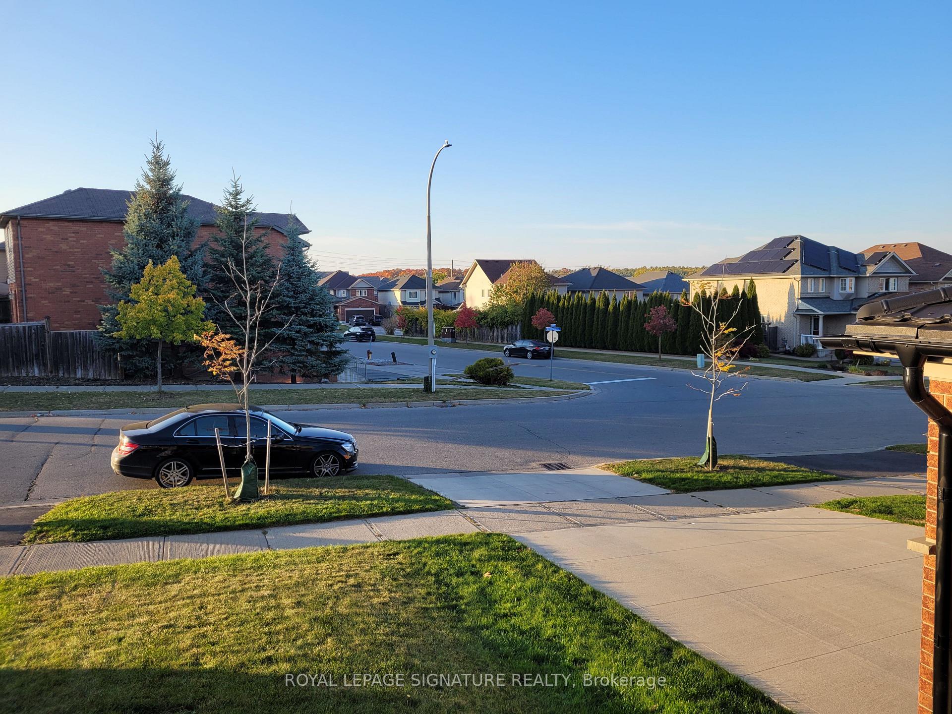Photo 19 of 69 Banffshire Street, Kitchener — HOMEH