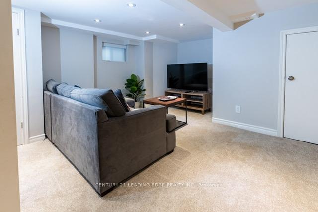 Photo 5 of 342 Woburn Avenue, Toronto, Lawrence Park North — HOMEH