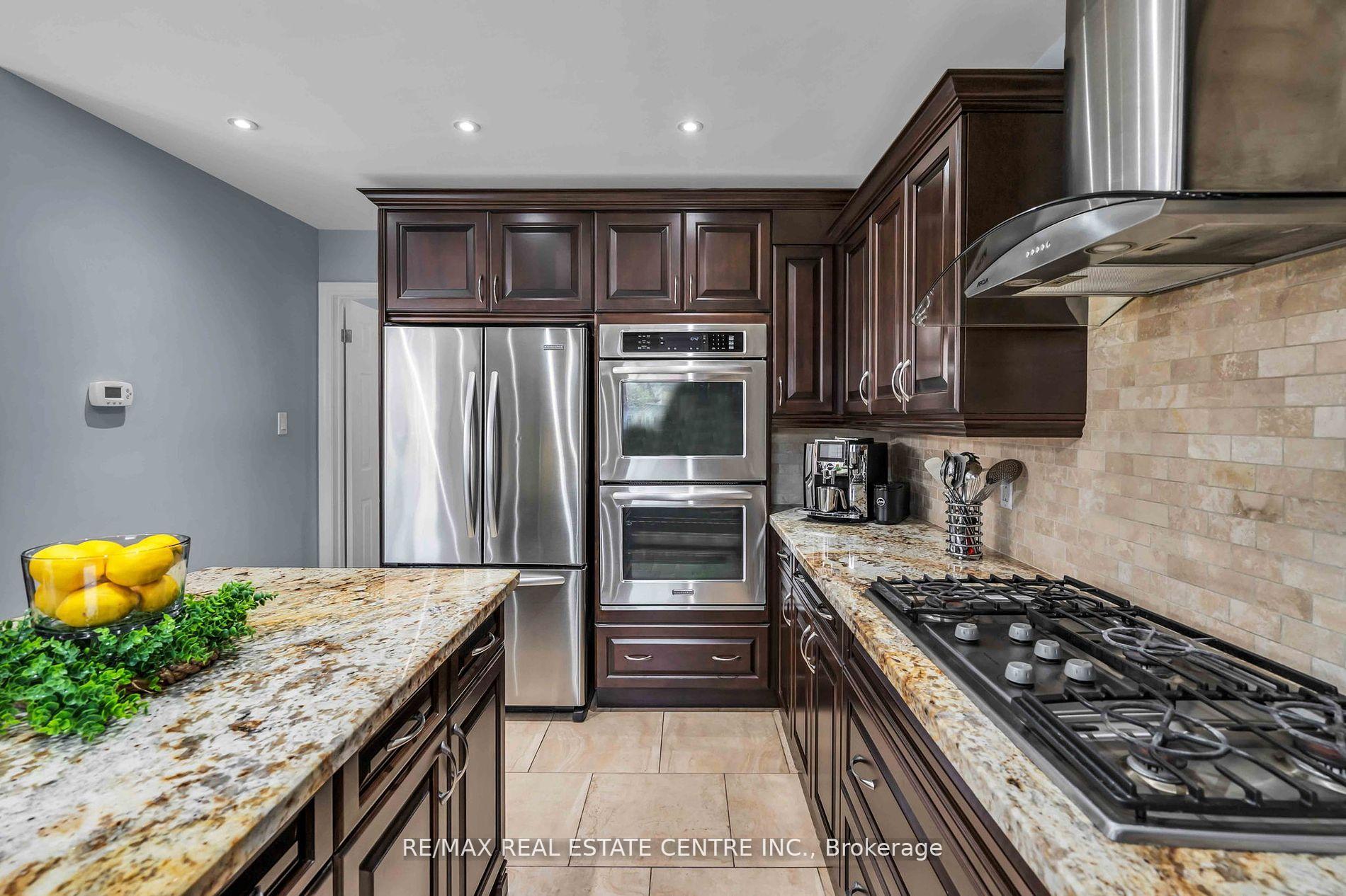 Photo 9 of 5 Cornerstone Court, Caledon, Bolton East — HOMEH