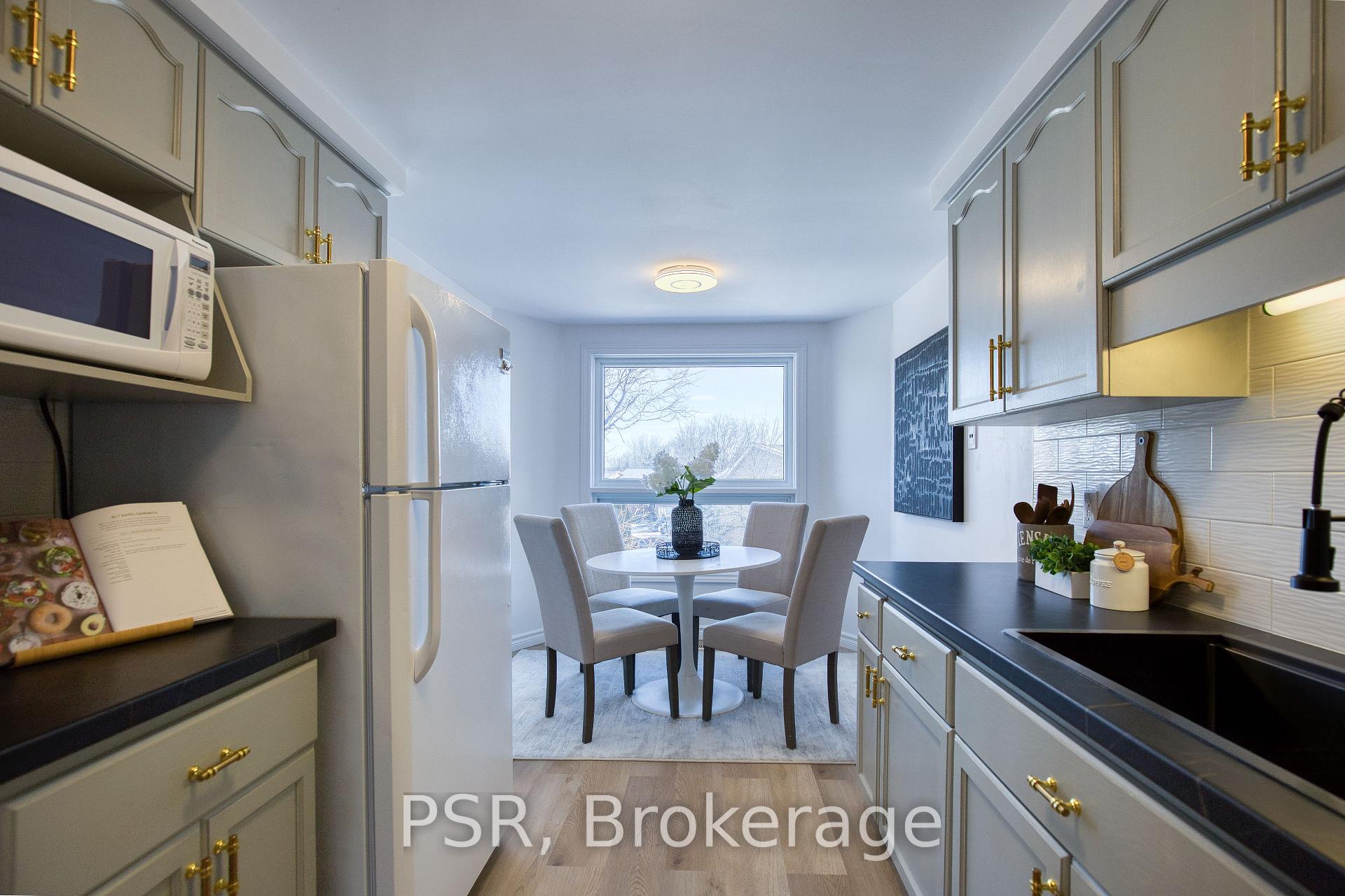 Photo 14 of 148 Auburn Drive, Waterloo — HOMEH