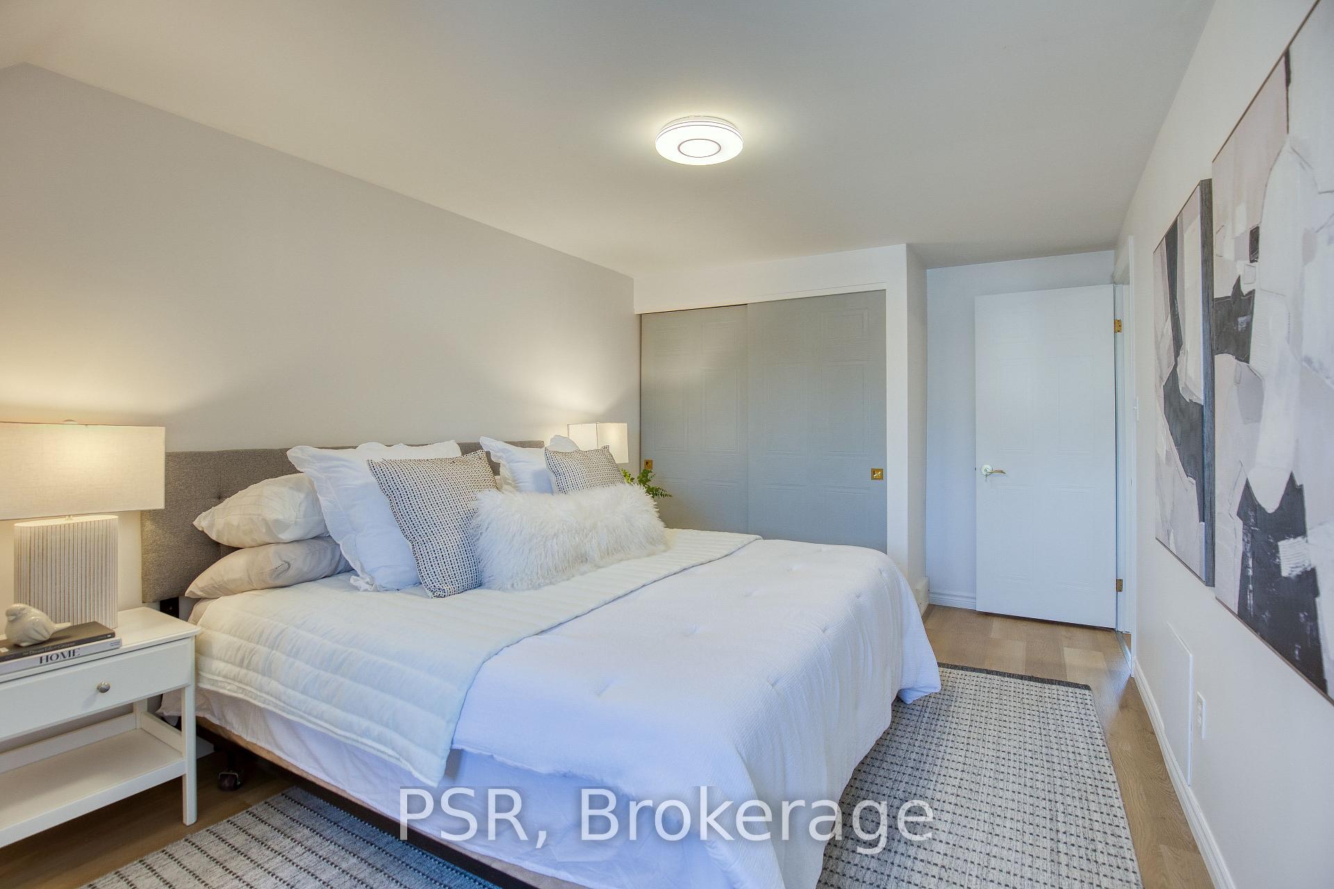Photo 19 of 148 Auburn Drive, Waterloo — HOMEH