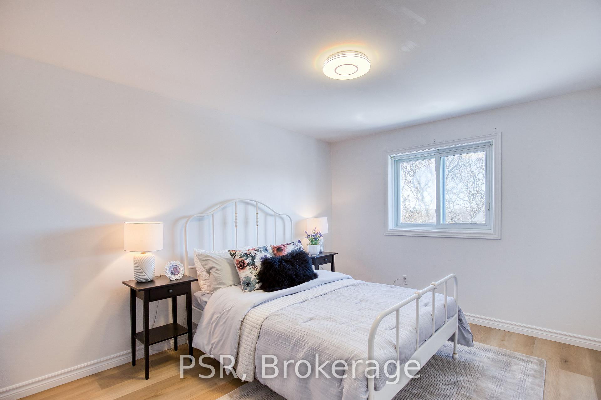 Photo 25 of 148 Auburn Drive, Waterloo — HOMEH