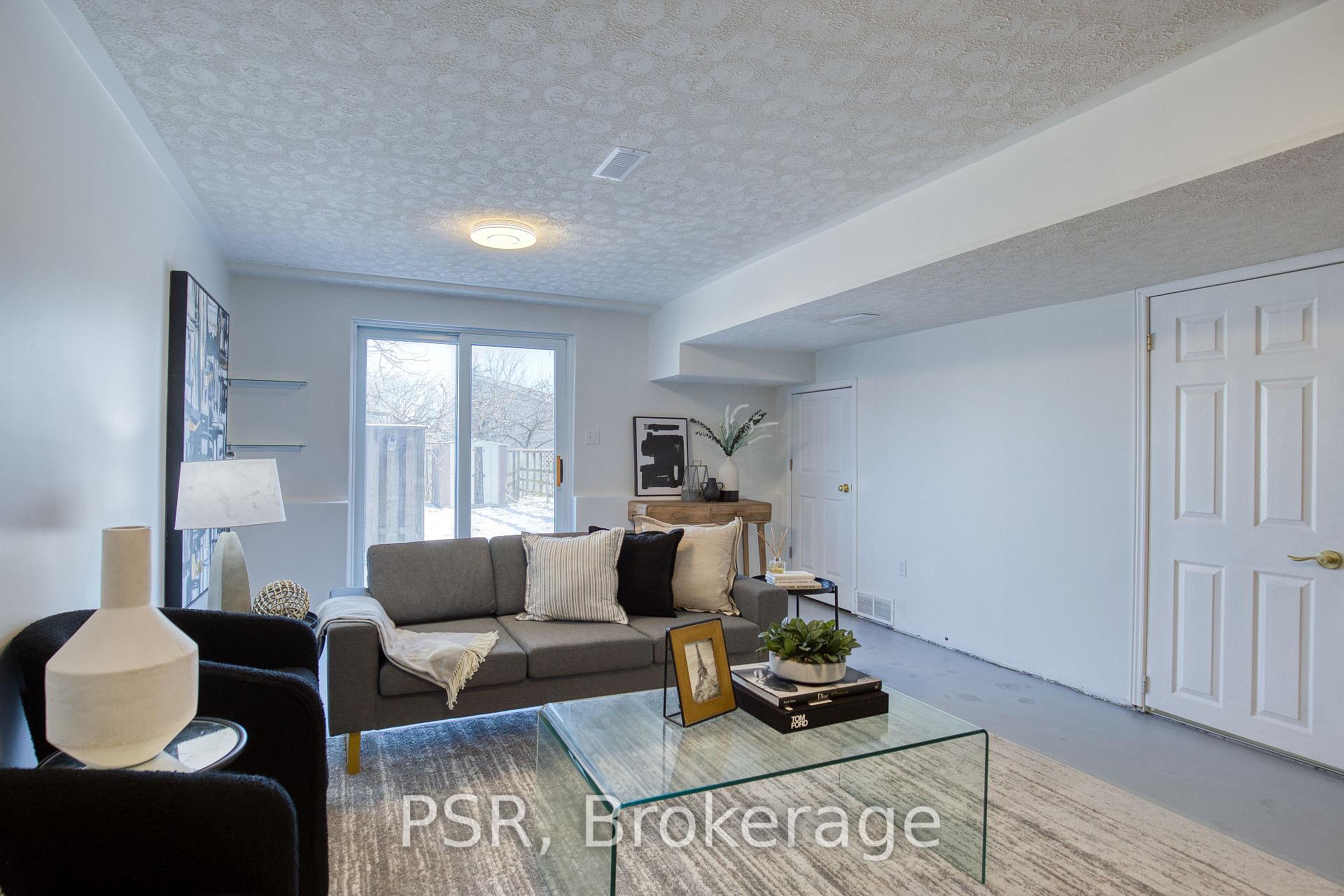 Photo 30 of 148 Auburn Drive, Waterloo — HOMEH