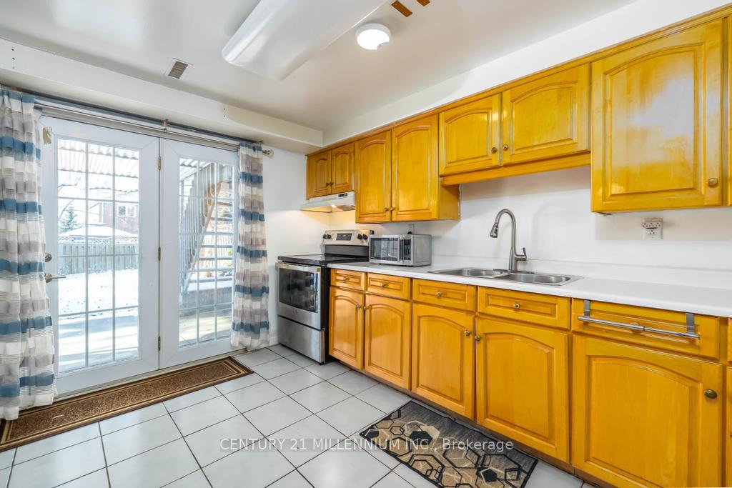 Photo 17 of Unit Lower, 268 Greenock Drive, Vaughan, Maple — HOMEH