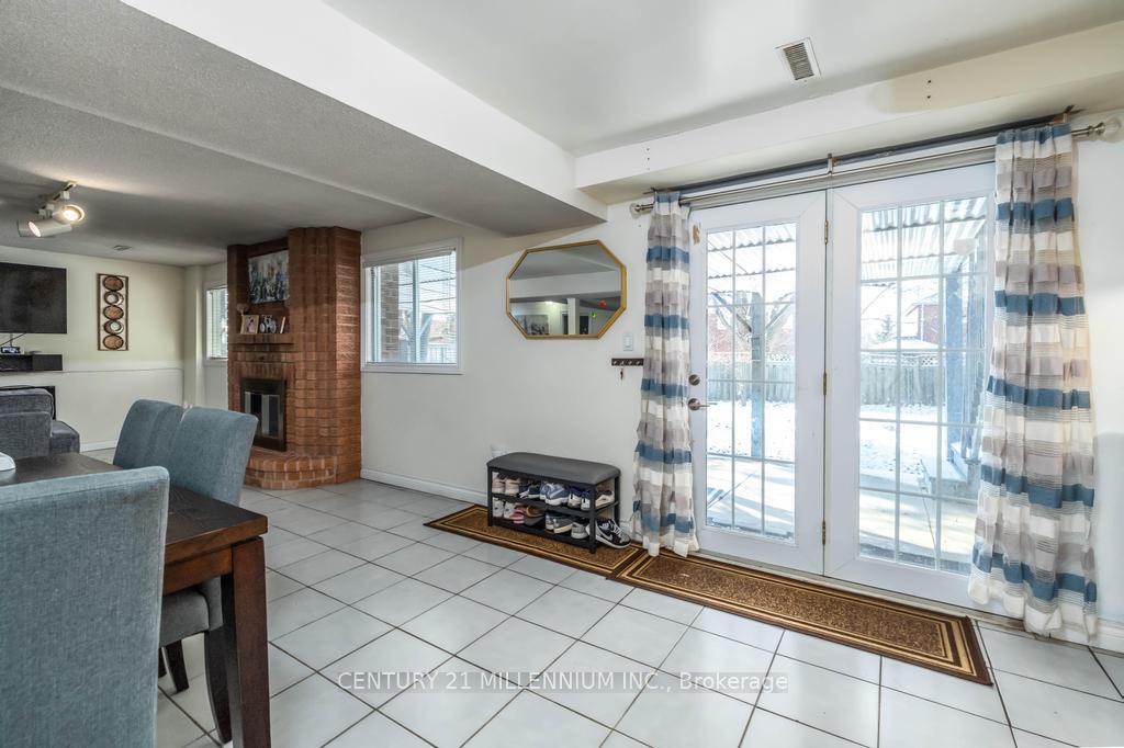Photo 13 of Unit Lower, 268 Greenock Drive, Vaughan, Maple — HOMEH