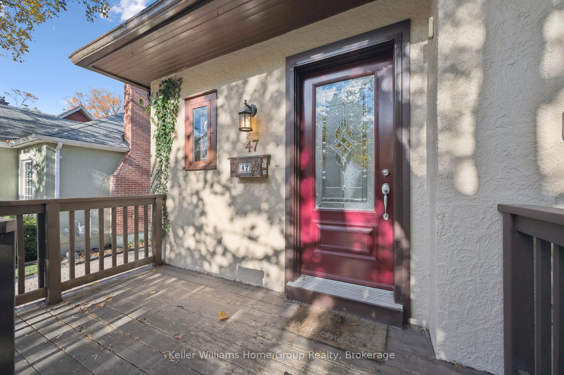 Photo 2 of 47 Hillcrest Drive, Guelph, St. George's — HOMEH