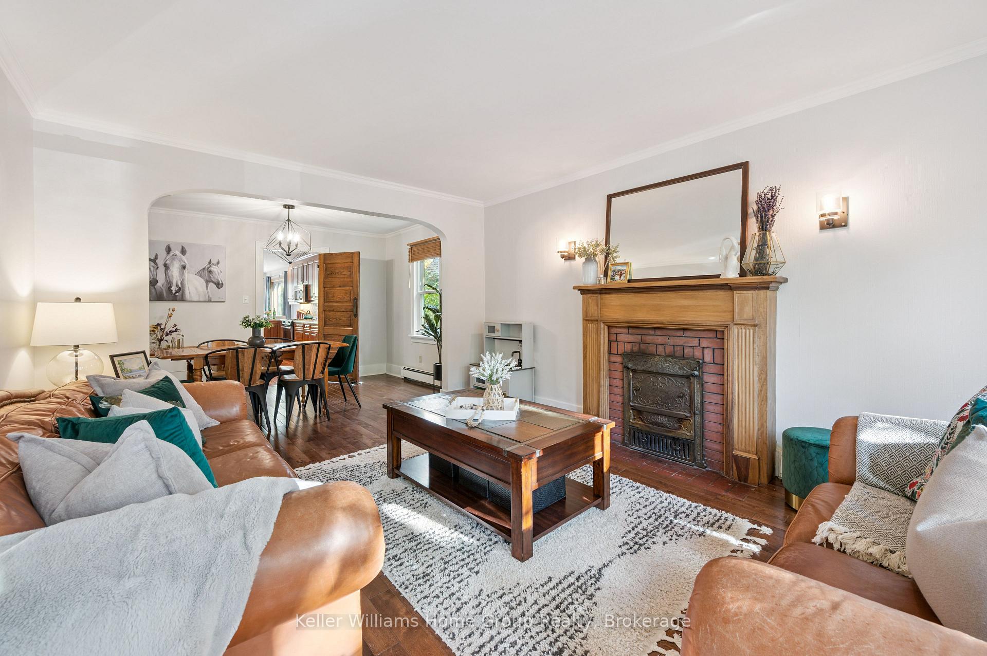 Photo 4 of 47 Hillcrest Drive, Guelph, St. George's — HOMEH