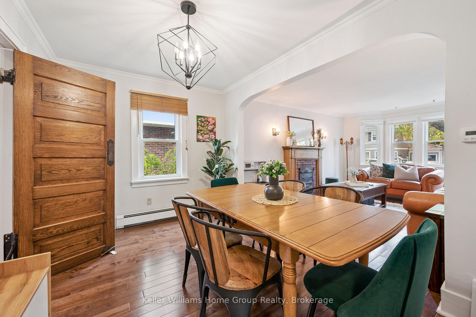 Photo 8 of 47 Hillcrest Drive, Guelph, St. George's — HOMEH