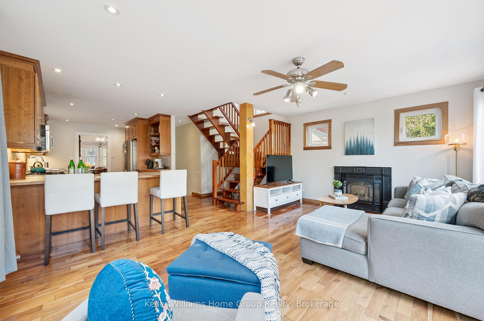 Photo 15 of 47 Hillcrest Drive, Guelph, St. George's — HOMEH